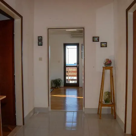 Apartment Fabulic Preko