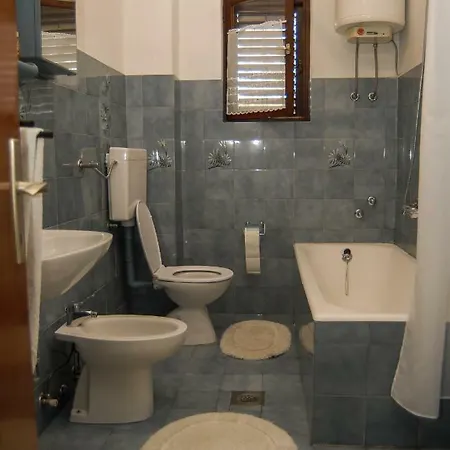 Apartmani Fabulic 아파트 *