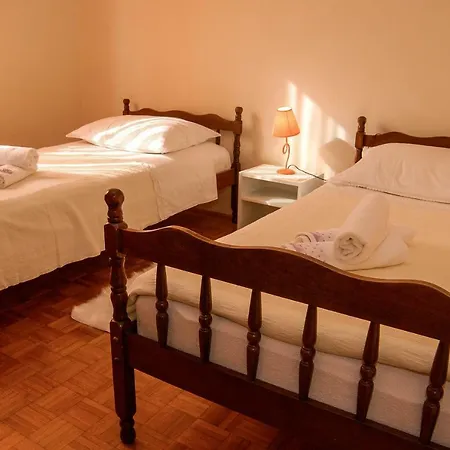 Apartmani Fabulic 아파트 프레코